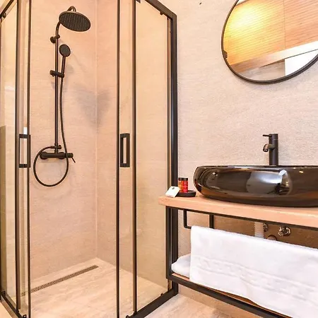 New & Luxury 5* With Breathtaking View- Kiki Lu דירה