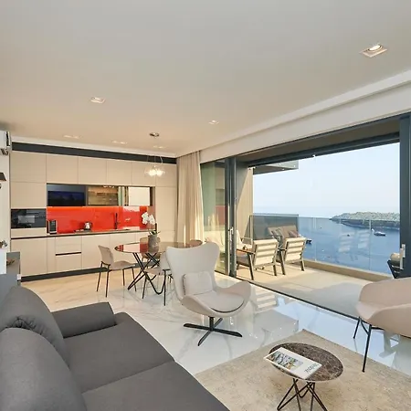 New & Luxury 5* With Breathtaking View- Kiki Lu דוברובניק
