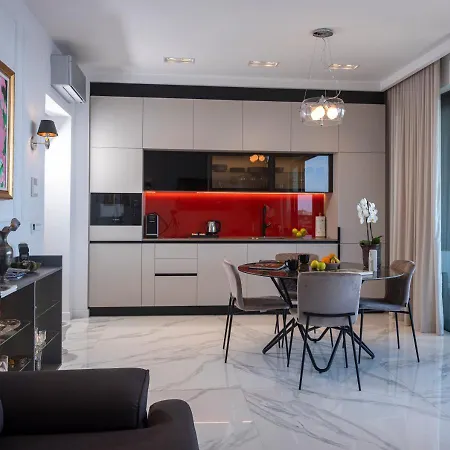 New & Luxury 5* With Breathtaking View- Kiki Lu * ドゥブロブニク