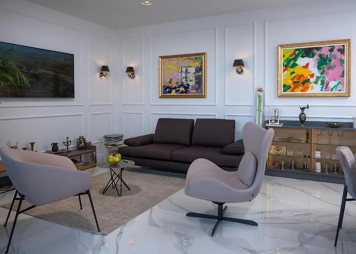 New & Luxury 5* With Breathtaking View- Kiki Lu Апартаменты *