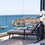Apartman New & Luxury 5* With Breathtaking View- Kiki Lu