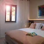 New & Luxury 5* With Breathtaking View- Kiki Lu Apartman *